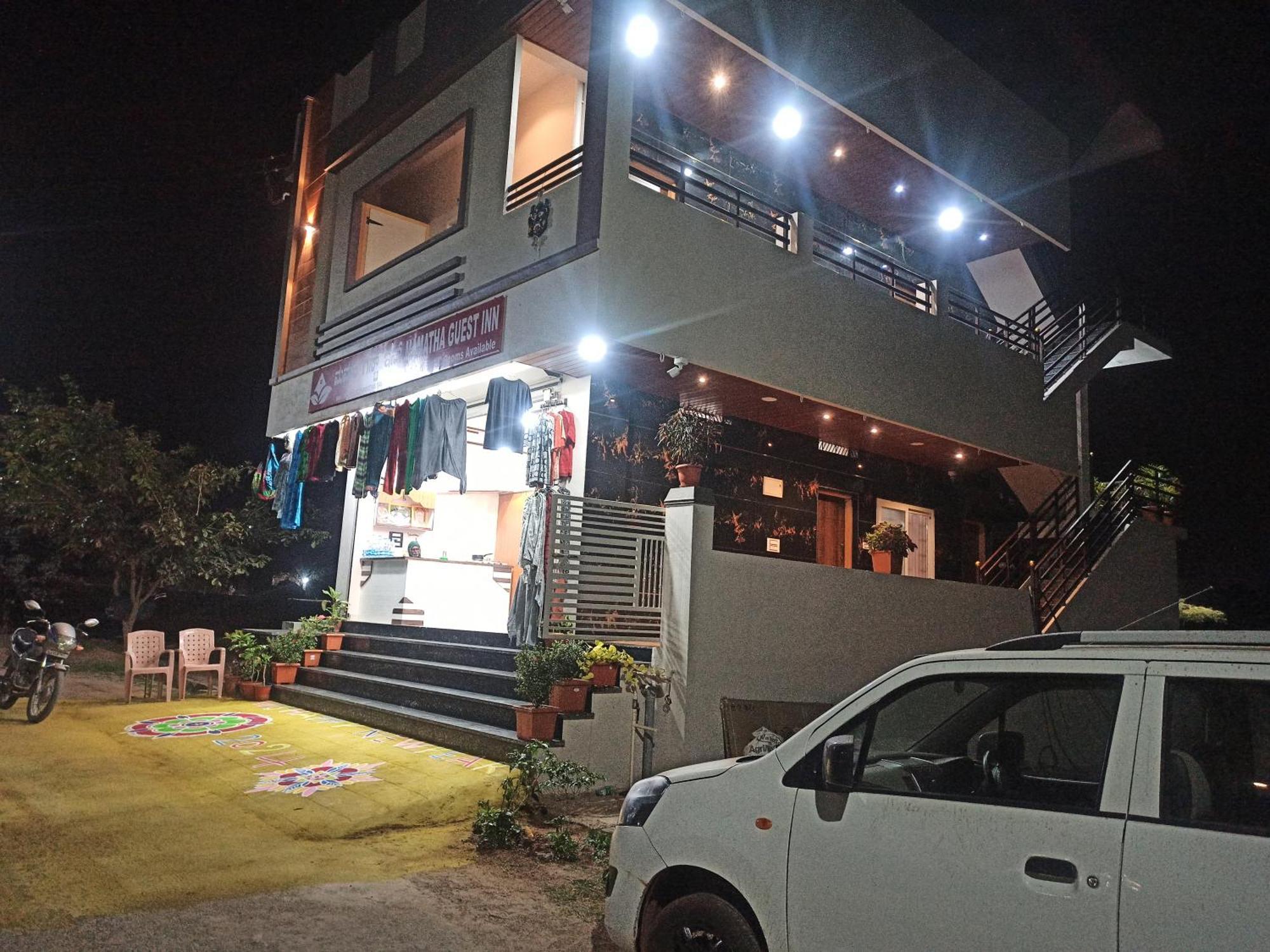 Mamatha Guest Inn Хампи Экстерьер фото