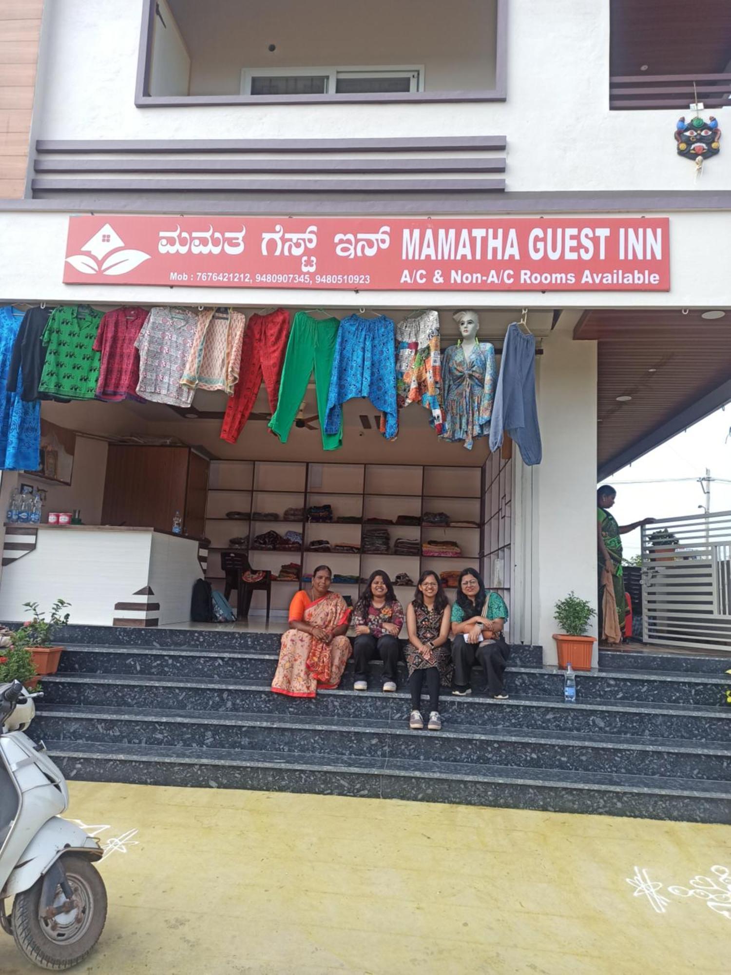 Mamatha Guest Inn Хампи Экстерьер фото