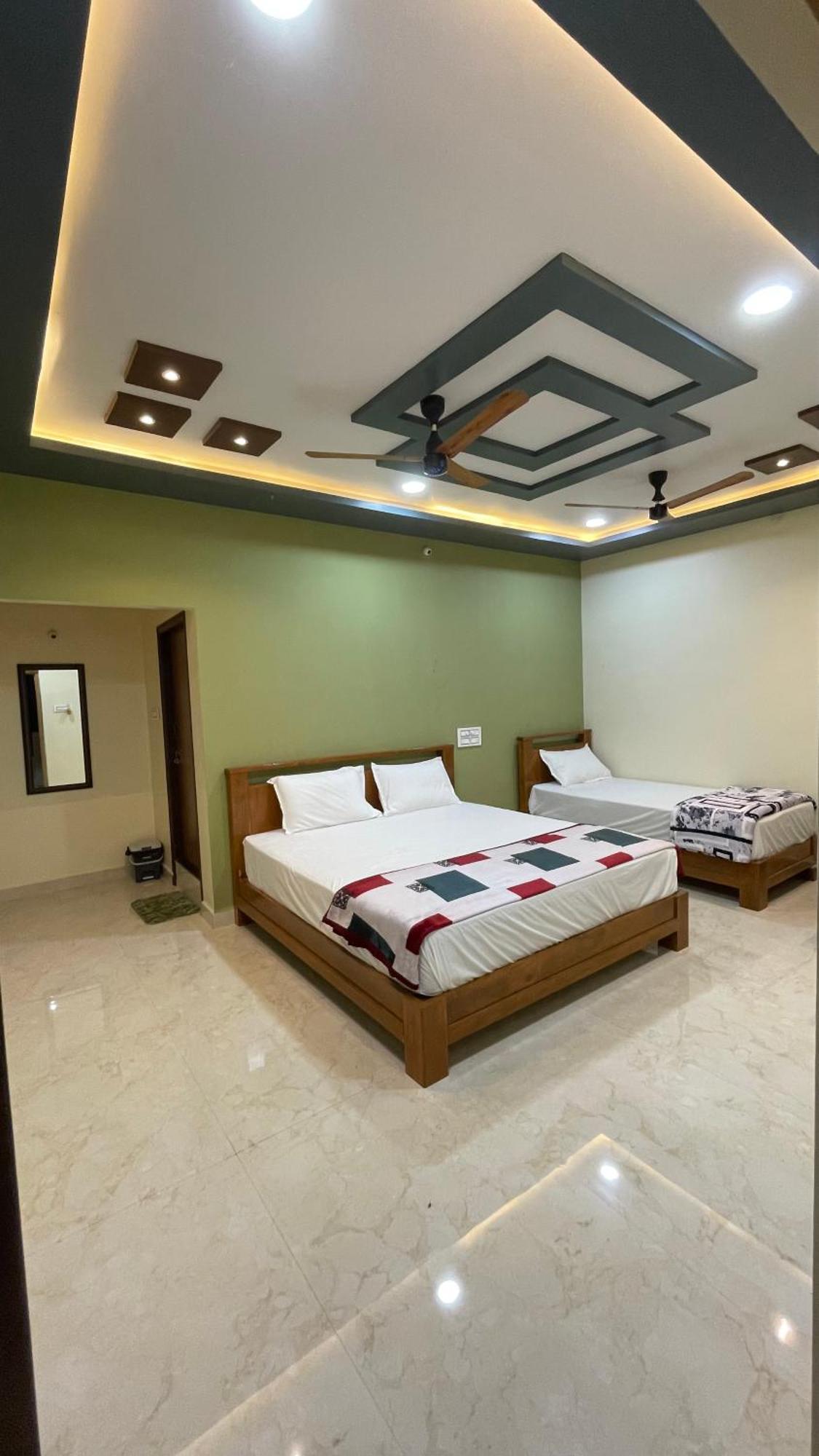 Mamatha Guest Inn Хампи Экстерьер фото